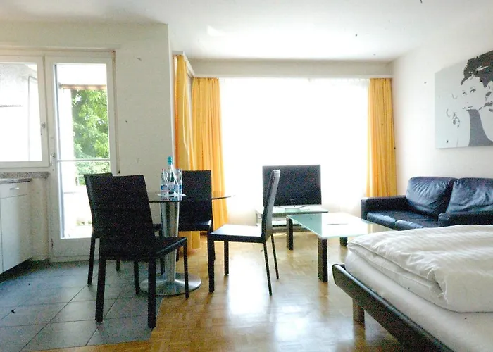 With View Over The - Vineyard 52 شقة زيورخ